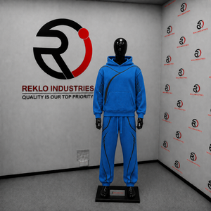 Conjunto Deportivo Personalizado Azul Rey para Hombre, Sudadera con Capucha Oversize y Pantalones Jogger, Diseño Gráfico Negro, Ropa Deportiva Urbana, Venta al Por Mayor OEM - Product Image 3