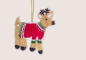 Décoration murale festive indienne faite à la main avec un design de cerf luxueux en Zari pour Noël, les mariages et la décoration intérieure - Product Image 1