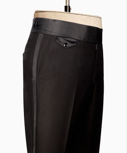 Traje de esmoquin negro bordado con pedrería para hombre – Blazer de diseñador de corte ajustado con detalles de cristal para novio y fiesta - Product Image 3