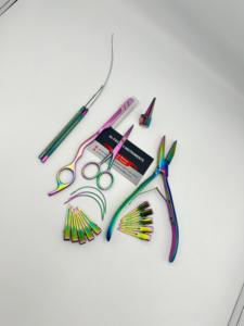 Kit de Herramientas para Extensiones de Cabello AL-FARDAN Instruments, Multicolor Arcoíris, Acero Inoxidable de Grado Quirúrgico, Gancho de Bucle, Aguja, Alicates, Cuchilla - Product Image 3