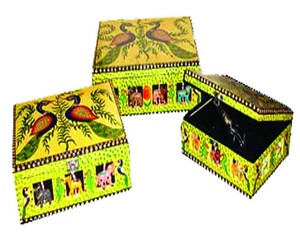 Caja de Madera Hecha a Mano, Rectangular, con Diseño de Pavo Real Pintado al Estilo Folclórico, Decoración para el Hogar, Artesanía para Mesa - Product Image 5