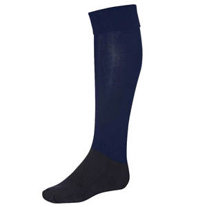 ชุดฟุตบอลแบบพรีเมียมสั่งทำพิเศษ พร้อมพิมพ์ชื่อทีม หมายเลข และโลโก้ รวมถึงถุงเท้า หมวก และกระเป๋ากีฬา - Product Image 6