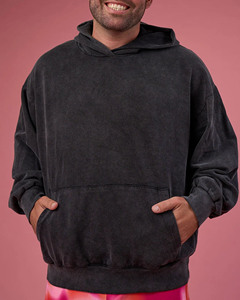 Sudadera con capucha extragrande negra lavada estilo vintage. Nombres alternativos: * Sudadera con capucha estilo streetwear con lavado ácido * Sudadera con capucha estilo retro descolorida * Premium - Product Image 5