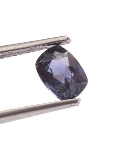 พลอยแซฟไฟร์สีม่วงอ่อนธรรมชาติ ไม่ผ่านความร้อน รูปทรงคุชชั่น น้ำหนัก 1.10 กะรัต - Product Image 2