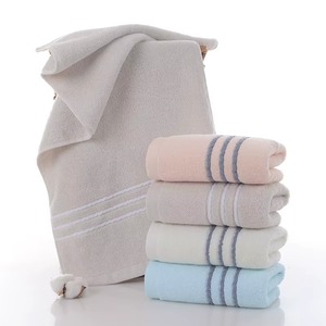 Serviettes de Visage Personnalisées en Gros – Coton Premium, Grammage Élevé, Texture Douce, Séchage Rapide – Commande en Gros Fabricant - Product Image 4