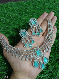 Conjunto de joyería nupcial de diamante americano clásico, collar y pendientes de dos piezas para boda, estilo clásico de moda - Product Image 5