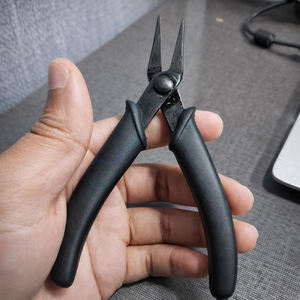 Pince à sertir OEM premium pour bijoux permanents, en acier inoxydable, avec poignée antidérapante, personnalisation de marque, fourniture directe usine pour la fabrication de bracelets - Product Image 6