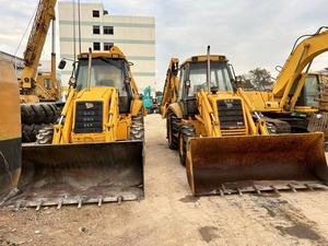 รถตักล้อยาง JCB 3CX มือสอง น้ำหนัก 7.8 ตัน ขับเคลื่อน 4 ล้อ ความลึกขุดสูงสุด 5.65 เมตร ความเร็วขับขี่ 40 กม./ชม. เหมาะสำหรับงานก่อสร้างถนนและงานฟาร์ม - Product Image 2