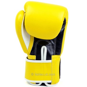 นวมชกมวยหนังแท้ Fairtex Universal น้ำหนักเบา สีเหลือง ปิดด้วยแถบตีนตุ๊กแก สำหรับมืออาชีพ คิกบ็อกซิ่ง มวยไทย ซานด้า - Product Image 2