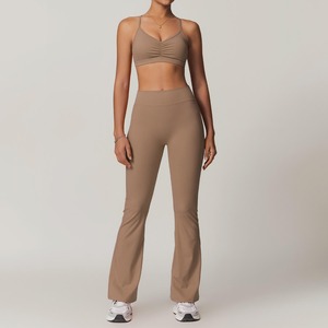 Conjuntos Deportivos de 2 Piezas para Mujer, sin Costuras, de Tela Inteligente, Transpirables, con Camisetas de Yoga y Top Deportivo Ajustado - Product Image 3