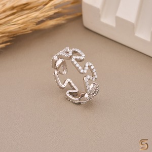 Anillo de Eternidad de Diamantes Moissanite en Zig Zag de Oro Blanco de 18K |   Anillo de Eternidad Completo de 0.56 CT |   Anillo Apilable Ondulado |   Hermanos Satani - Product Image 2