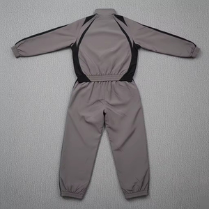 Conjunto Deportivo YOURBRAND Gris y Negro con Cierre Completo, Diseño Deportivo, Secado Rápido, Poliéster, Unisex para Adultos, Ropa de Otoño - Product Image 6