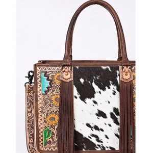 Sac fourre-tout en cuir de vachette à poils, style western, avec motif tournesol et cactus, et franges, sac bandoulière messager pour femme - Product Image 2