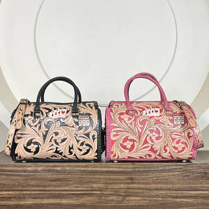 กระเป๋าเดินทางหนังแท้ลายไพ่ 777 แบบสะพายข้าง รุ่นใหม่มาแรง ขายดี - Product Image 4