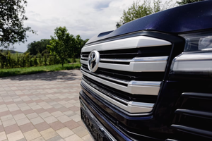 โตโยต้า แลนด์ ครุยเซอร์ 300 VX ลักชัวรี เอสยูวี ขับเคลื่อน 4 ล้อ เครื่องยนต์ V6 ทวินเทอร์โบ ออฟโรด พรีเมียม ฟูลไซส์ เอสยูวี รุ่นปี 2026 - Product Image 2