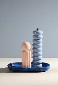 Molinillo de sal y pimienta decorativo con acabado lacado acanalado, de forma alta, perfecto para cocinas contemporáneas. - Product Image 6