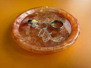 Luxury Round Epoxy Resin Tray with Amber Marble Effect – Handmade Decorative Serving & Organizer Tray for Modern Home <b>D</b>écor - Product Image 1