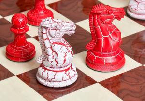 Pièces d'échecs Staunton style vintage 1849 en bois de buis peint, hauteur du roi 4,5 cm, à prix avantageux - Product Image 2