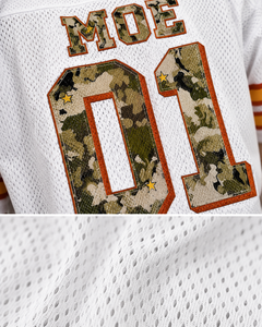 Camiseta de Fútbol Americano Personalizada OEM con Sublimación, Malla Blanca, Estampado de Número de Camuflaje, Unisex, Corte Cuadrado y Holgado, Estilo Vintage, Cuello Redondo - Product Image 3