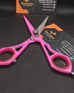 Tijeras de Peluquería Profesionales de Acero Inoxidable de Alta Calidad, con Tornillo Ajustable, Diseño Ligero, Cuchilla Afilada, para Uso en Salón - Product Image 4