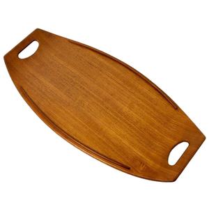 Plateau de service en bois de forme rectangulaire, motif sculpté à la main, idéal pour comptoir de cuisine - Product Image 1