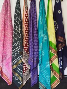 Foulard carré ethnique en coton fait main, imprimé floqué dessiné à la main, doux pour la peau, cadeau d'été pour la Saint-Valentin - Rajasthan Naaz - Product Image 2