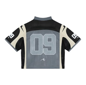 เสื้อฟุตบอลอเมริกันสไตล์เรโทรสำหรับผู้ชายรุ่นใหม่ ผ้าคุณภาพสูง ดีไซน์ปรับแต่งได้ พร้อมถุงตาข่ายแบบวินเทจ - Product Image 2