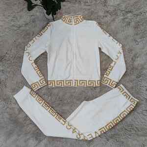 ชุดเซ็ตเสื้อแจ็คเก็ตครอปซิปหลายช่องสำหรับผู้หญิงและกางเกงวอร์มขายาว ชุดวอร์มสำหรับออกกำลังกายกลางแจ้ง กางเกงจ็อกเกอร์ ชุดออกกำลังกายสำหรับผู้ชาย - Product Image 4