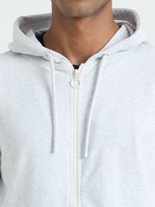 เสื้อฮู้ดดี้ผู้ชายแบบสวมหัว ผลิตจากโพลีเอสเตอร์ 100% เป็นมิตรต่อสิ่งแวดล้อม ทรงหลวม คอทรงโอ ผ้าทอ ระบายอากาศได้ดี สัมผัสนุ่ม น้ำหนัก 180 กรัม - Product Image 3