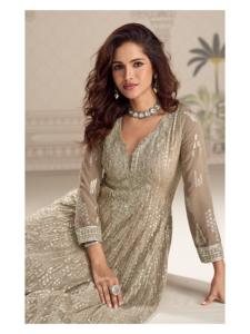 ชุดเดรส Anarkali ผ้าจอร์เจตต์เนื้อหนาคุณภาพดีเยี่ยม ประดับด้วยงานปักเลื่อมและเพชร Swarovski สำหรับผู้หญิง ใช้ในงานต้อนรับ - Product Image 6