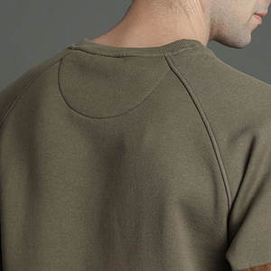 Qualité supérieure Coton mélangé Raglan Crewneck Pull Polaire Sweat Hommes Personnalisé 3D Hiver Plain Dyed Hoodies Sweatshirts - Product Image 2