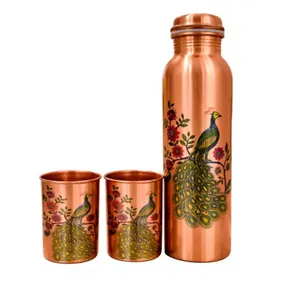 Botella de Agua de Cobre con Textura Dimpled, Acabado Martillado, Portátil, con Tapa, Diseño Minimalista, para Viajes - Product Image 3