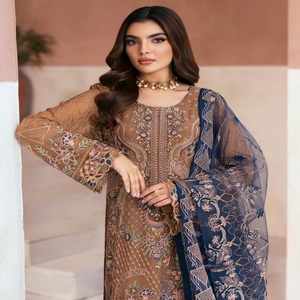 Vente en gros de robes pakistanaises costumes de marque originaux costumes 3 pièces en mousseline de soie par Ramsha vêtements indiens et pakistanais saris indiens - Product Image 2
