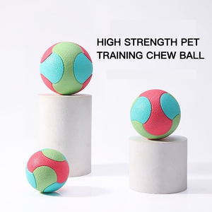 Jouet pour animaux de compagnie, balle en TPR durable, résistante aux morsures, balle rebondissante de couleur unie, jouet interactif pour soulager l'ennui, jouet d'entraînement pour chien - Product Image 3