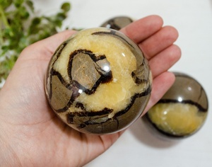 Esfera de piedra septaria más vendida, esfera de meditación de piedra de dragón, magia de dragón de Exis Crystal Exports - Product Image 3
