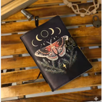 Grimoire Luna Moth, Journal en cuir rigide, 100 pages vierges, Livre de sorts, Journal intime, Fournitures de sorcellerie, Cadeaux sorciers, Fait main, Vintage