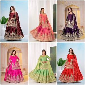 Ensemble Lehenga Traditionnel en Soie Scintillante Effet Gelée, Premium, Lourd, Réversible, Extensible, Infroissable, avec Haut Brodé, Cordonné et Orné de Paillettes - Product Image 2