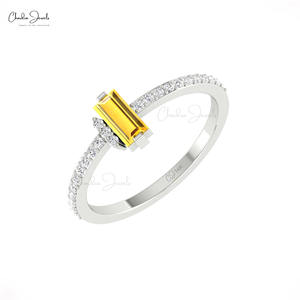 Anillo Delicado de Oro Blanco de 14k con Piedra Preciosa de Citrino Natural de Corte Baguette de 6x3mm y Doble Piedra de Nacimiento con Diamantes Pavé de 1.2mm, Talla US-7 - Product Image 3