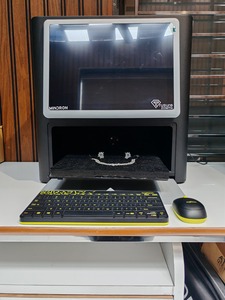 The Trusure Zenith machines offers advanced detection of CVD, HPHT, RFT <b>diamonds</b>, and <b>simulants</b> like CZ - Product Image 3