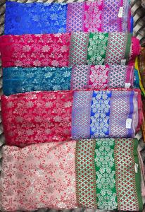 Tissu Jacquard Banarasi de 44 pouces de large, 125 GSM, tissage lourd, pour la mode haut de gamme et la création de vêtements de boutique - Product Image 5