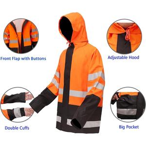 Trajes de lluvia de trabajo personalizados con capucha, tela impermeable y transpirable, diseño reflectante y duradero para condiciones climáticas adversas - Product Image 2