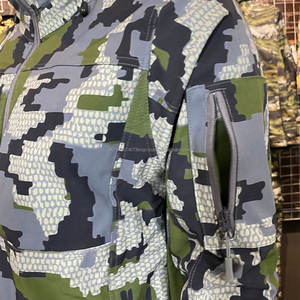 Chaqueta Ligera Impermeable Transpirable para Hombre, Chaqueta Táctica de Camuflaje para Caza al Aire Libre, Fabricada por Hunt Gear - Product Image 6