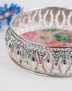 Luxury Round Floral Metal Decorative Tray <b>Silver</b> Iron Vanity Tray Handmade Lotus Serving Tray <b>Coffee</b> <b>Table</b> Organizer Wedding Use - Product Image 2