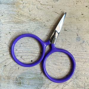 Ciseaux miniatures circulaires DEGEN Putford, ciseaux miniatures circulaires Degen, différentes couleurs, ciseaux Putford par Kelmscott Designs - Product Image 2