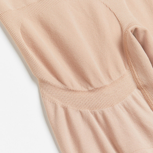 Tanga OEM sin costuras, básica, negra, de talle bajo para mujer, de seda helada, sexy, ecológica y lavable a máquina - Product Image 6