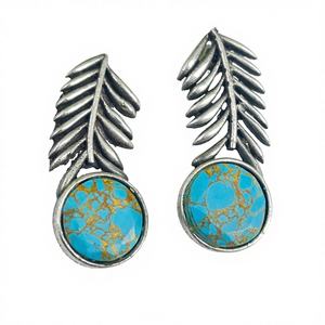 Pendientes de Plata Oxidada con Piedra Turquesa, Regalo para Ella - Product Image 1