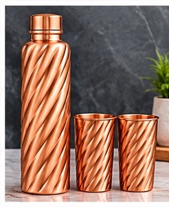 Botella de Agua de Cobre con Diseño de Hojas Moderno, con Tapa y 2 Tazas, Juego de Bebidas Portátil - Product Image 2