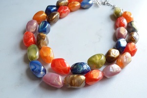 Collier coloré en résine acrylique épaisse pour femme, bijou tendance et élégant avec motif ange, idéal pour Noël, vente en gros DIY - Product Image 2