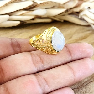 Anillo Boho de Piedra Lunar de Alta Calidad, Joyería Boho de Latón para Mujer, Chapado en Oro de 18k, Anillo Tribal Vintage para Venta al por Mayor/OEM/ODM - Product Image 2