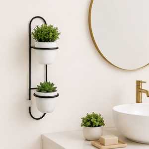 Support mural moderne pour plantes avec deux pots blancs, structure en métal noir, design minimaliste pour plantes vertes d'intérieur - Product Image 3